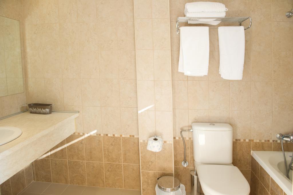 Konaki Hotel ليغيا الغرفة الصورة